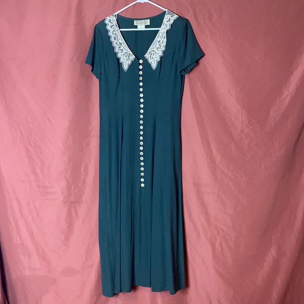 VINTAGE LACE COLLAR BUTTON DETAIL MAXI DRESS